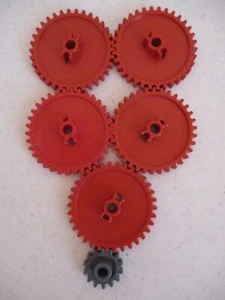 K nex-Gears-5 rojo-2 1/4 -1 gris-1 como se muestra - Imagen 1 de 5
