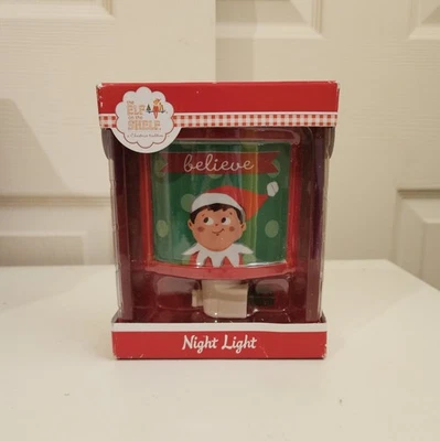 The Elf on the Shelf Luz Nocturna Scout Boy Enchufe de Pared Pantalla Giratoria Nuevo de Lote Antiguo 2015 Foto 1 de 3