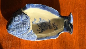 Vintage Japanese Blue & White Ceramic Fish Shaped Bone/Dip Bowl - Bild 1 von 7