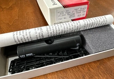 Intermountain HO Kit #41207-09 ACF Type 27 10,000 Gal Tank Car GATX 58560 NIB NY - Image 1 of 4