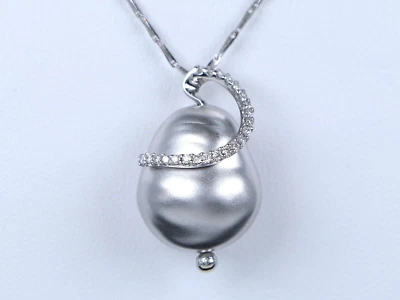 Collar Colgante Roberto Coin Perl L'Amore Oro Blanco 18K Redondo Diamante Torcido Foto 1 de 4