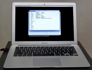 Apple MacBook Air 1.7 GHz Core i5 4GB RAM 13.3” Sierra mid-2012 | No SSD - Picture 1 of 10