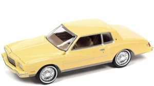 CHEVROLET Monte Carlo - 1980 - 3209 yellow - Johnny Lightning 1:64 - Foto 1 di 6