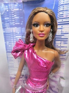 WUNDERSCHÖNES BARBIE LOOK CITY SHINE AA PINK KLEID BLACK LABEL NEU IM KARTON - TOLLES GESCHENK! - Bild 1 von 3