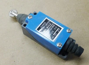 Parallel Roller Plunger Actuator Limit Switch AC250V 1NC 1NO Automatic Reset 1Pc - Picture 1 of 3