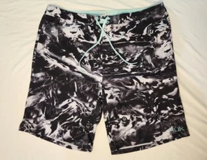 Huk Freeman Fishing Board Shorts 42 Mossy Oak Hydro Blackwater Camoflauge - Picture 1 of 6