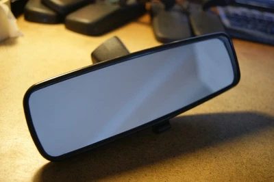 PEUGEOT / CITROEN C3 C4 C5 DS3 / 208 308 EXPERT  REAR VIEW  MIRROR - Image 1 of 2