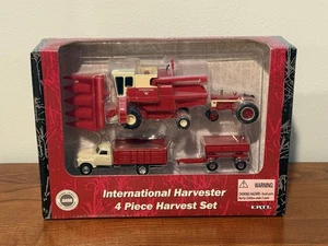 ERTL International Harvester 4 Piece Harvest Set Hydrostatic Truck Tractor 1:64 - Picture 1 of 6