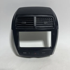 2011-2016 MITSUBISHI OUTLANDER SPORT CENTER DASH RADIO BEZEL WITH AIR VENTS OEM - Bild 1 von 10