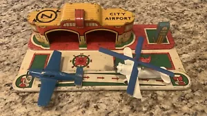Marx City Airport And Tootsie Toy Gyro and Beechcraft Airplanes - Picture 1 of 5