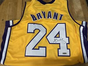 Autographed Kobe Bryant Los Angeles Lakers Jersey W/ COA