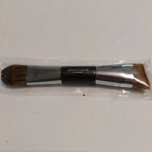 NEW Younique Contour Brush - Double Ended - Highlight and Contour - Picture 1 of 5