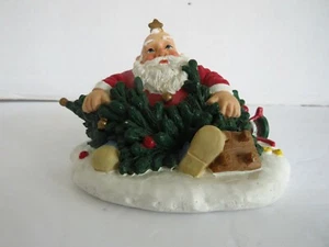 FIGURA RESINA SANTA CON ÁRBOL 5' X 4" - Imagen 1 de 5