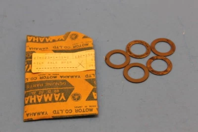 NOS Yamaha YL1 DT1 RT1 YZ250 YZ360 YZ400 IT250 IT425 Shim QTY 5 132-15644-00-00  - Image 1 of 4