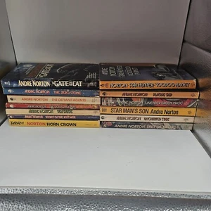 Vintage Andre Norton Book Lot Of 13. - Imagen 1 de 15