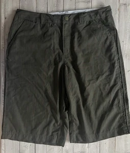 Pantalones Cortos Mountain Hardwear Para Hombre Talla 38 Verde Largo Ligero Senderismo - Imagen 1 de 8