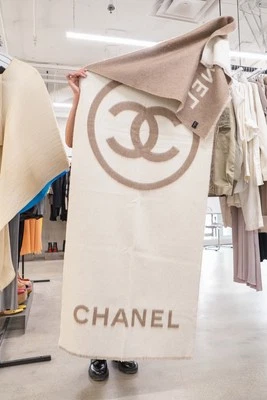 Chanel Brown and White Two-Tone Cashmere CC Logo Blanket Shawl - Image 1 of 4