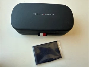 Tommy Hilfiger Eyeglasses Sunglasses Hard Clamshell Case W New Cloth - Picture 1 of 5