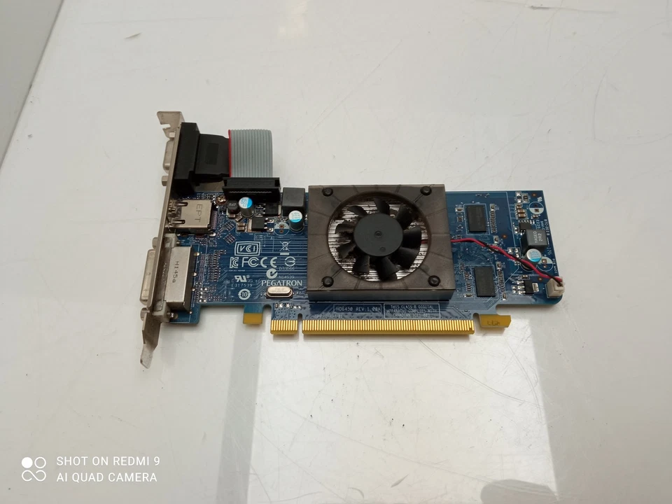 ATI Radeon HD 6450 1GB GDDR3 PCI-E Video Graphics Card Dell 0HCVMH HCVMH - Image 1 of 4