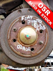 - Eje trasero lateral derecho FIAT PUNTO ELX MK2 Y-Reg a 2004 con plomo ABS - Imagen 1 de 3