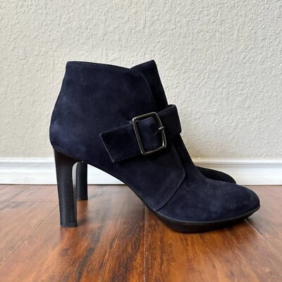 Botines de tacón AQUATALIA Deena para mujer EE. UU. 9,5 azul marino gamuza resistente al agua nuevos sin caja Foto 1 de 4