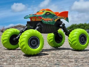 Coches de radiocontrol control remoto Monster Truck 1/12 4x4 todoterreno buggy niños barco de juguete flotador - Imagen 1 de 24