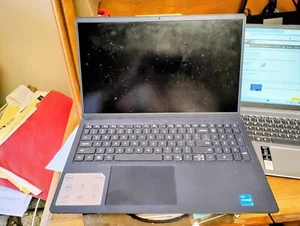 Dell Inspiron 15.6” 3000 (3520), 512GB SSD, Intel 12th Gen i3 8GB RAM, - Picture 1 of 3