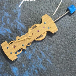 Pieza de reloj movimiento mecánico de cuerda manual larga dorada hecha en China - Imagen 1 de 2