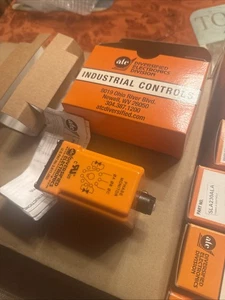 ELETTRONICA DIVERSIFICATA SLA-230-ALA / SLA230ALA 11 PIN monitor di fase spedizione gratuita - Foto 1 di 4