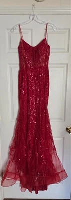 Vestido de graduación Sherri Hill rojo/secuencia/sirena #54275 (talla 0) Foto 1 de 2