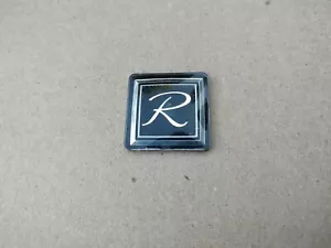Buick Riviera R Car Emblem OEM GM Trim Badge Grille Ornament Chrome - Bild 1 von 8