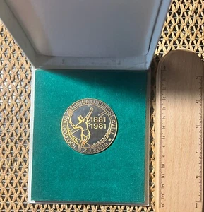 100 years of tennis in Yugoslavia Zupanja 1881-1981 plaque table medal sport - Picture 1 of 12
