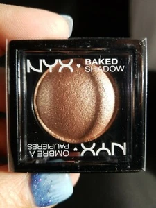 NYX Baked Eye Shadow BSH 33 color Ambrosia New Sealed(PM) - Picture 1 of 3