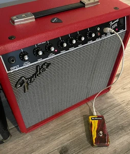 FENDER FRONTMAN 25R TEXAS RED with STEVE MCKINLEY SWIRL FOOTSWITCH 25-Watt 1x10 - Picture 1 of 15