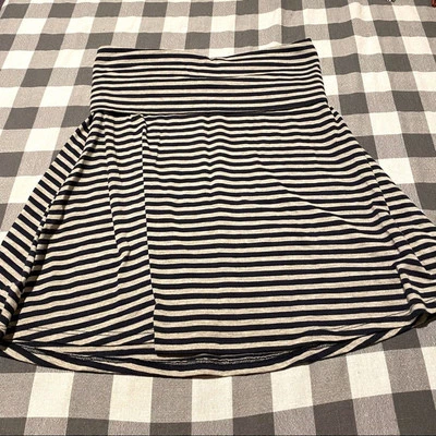 Mossimo Casual Striped Pull On Skater Skirt Size XS - Image 1 of 4