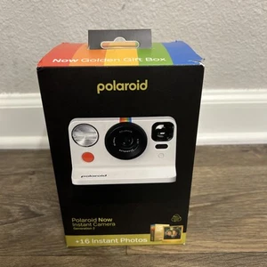 *NEW* Polaroid NOW Gen 2 Instant Camera Golden Gift Box Bundle - Black/White - Picture 1 of 8