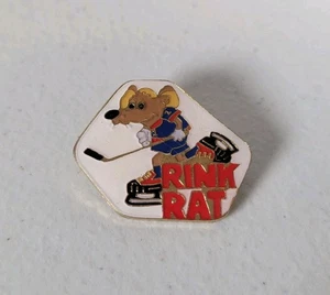 Rink Rat Ice Hockey Skating Player Enamel Hat Lapel Pinback Pin Vintage #391 - Picture 1 of 4