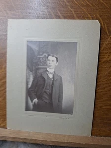 Young Man Portrait Photograph – Early 1900s Antique B&W Image - Picture 1 of 10