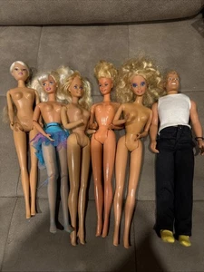 Lotto di (6) bambole Barbie vintage a dondolo e altre vintage - Foto 1 di 7