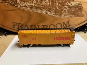 TRIX N SCALE HORMEL REFRIGERATOR CAR - Picture 1 of 2