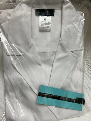 WOMENS CHEROKEE WHITE LAB COAT 36” 2410 - SIZE XS - NEW WITH TAGS - Image 1 of 4