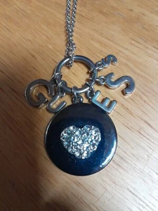 Collana GUESS Cuore Tono Oro Toggle Charm Strass 18” - Foto 1 di 4