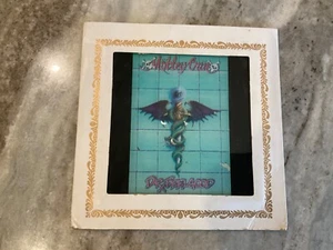 MOTLEY CRUE DR.FEELGOOD 6x6 CARNIVAL GLASS Mirror Prize Vintage. - Picture 1 of 3