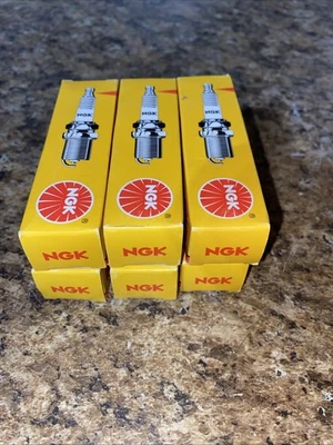 NGK BR8ES-11 Standard Plug Spark Plugs 7986 (Set of 6) - Image 1 of 2