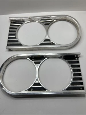 Juego de biseles de ajuste de faros originales 1964 64 Chevrolet Chevelle o El Camino Foto 1 de 4