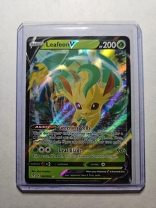 Leafeon V Ultra Rare SWSH07: Evolving Skies 007/203 NM - Picture 1 of 2