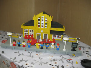Lego Bahnhof 4554