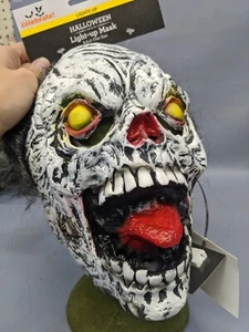 NWT Light Up Zombie Skull Unisex Mask. One Size Fits All. - Picture 1 of 8