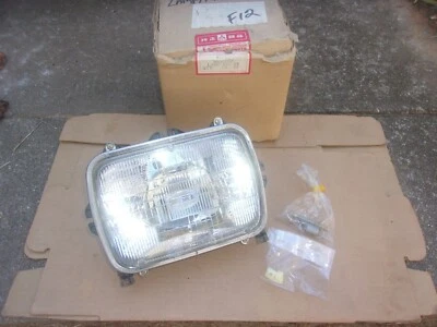 Dodge Colt Plymouth Arrow Champ 1979-1986 nuevo montaje de faros Mitsubishi Foto 1 de 2