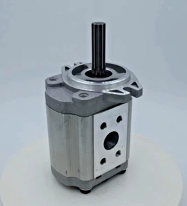 Mitsubishi Caterpillar Forklift Hydraulic Gear Pump suits KYB KRP4-30AENDJ - Picture 1 of 6